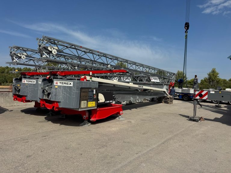 construction-equipment-self-erecting-tower-crane-Terex-32-1764505659216095906_orig_f7fe08cb7e4cce7c236d8f2ad31c7c75-25113014270676521100