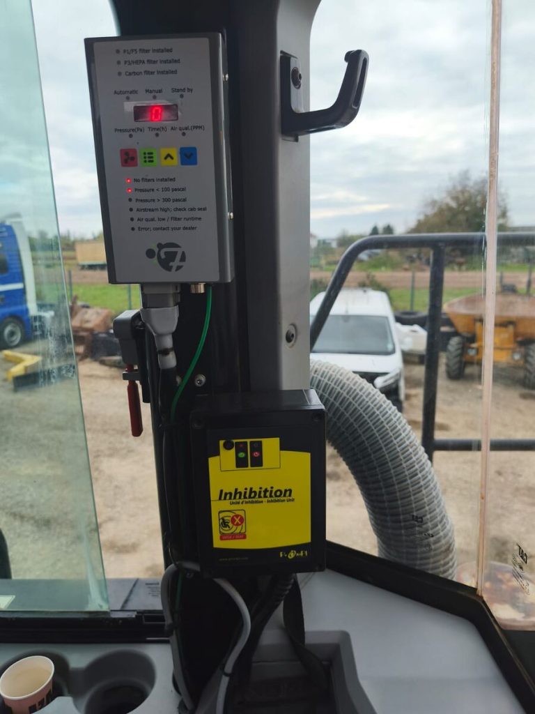 construction-equipment-wheel-loader-Caterpillar-950-M-1760362641805933007_orig_7d848519fca307663910e45071a77735-25100805535431865300