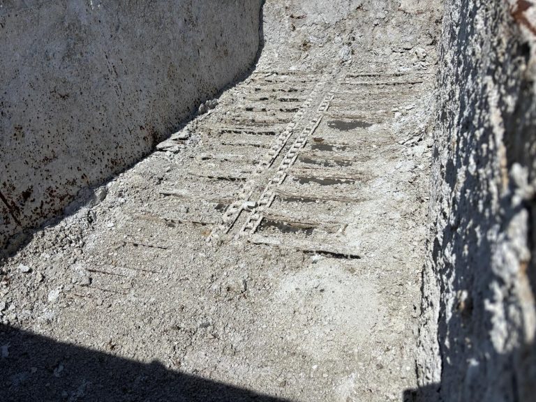 manure-spreader-Tebbe-180-1751796586365172279_orig_6d850b5e55e0a0104987ac9ab7c6f913-25070613084482467700