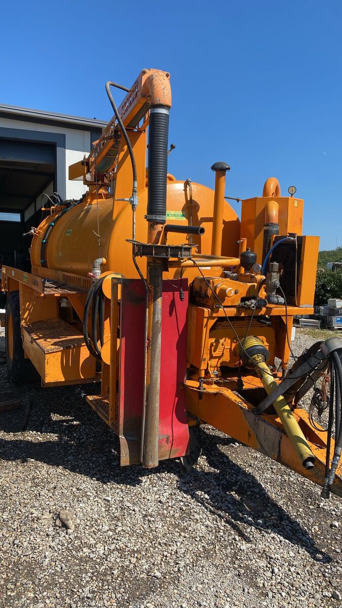 municipal-vehicles-drain-cleaning-machine-6000-1754071769243988533_orig_fa27b2afebdba80fceb7c6f0fd430e32-25080121083862334100