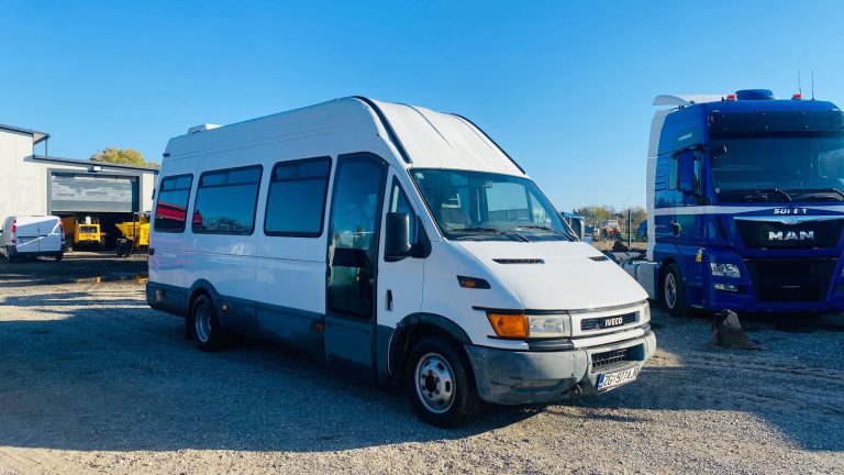 passenger-van-IVECO-Daily-1761918213986797973_orig_400571d358b7613878d924266cc25158-25103115421675555400