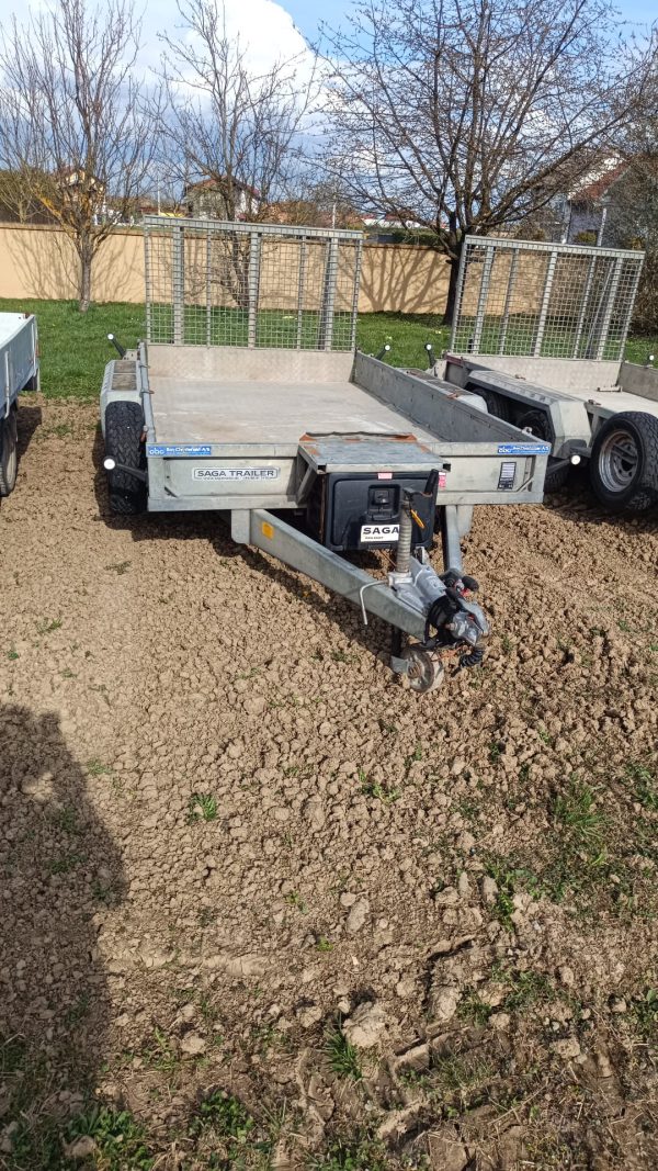 NUGENT low-floor semi-trailer