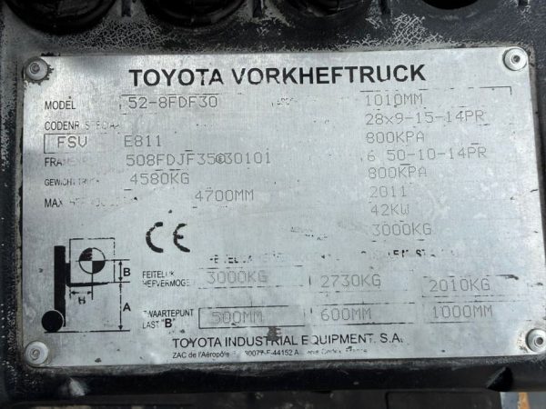 Toyota 30 forklift