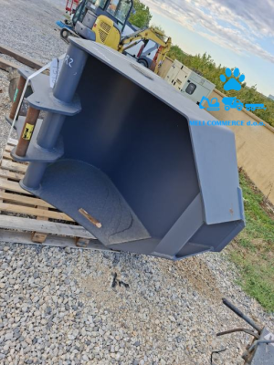 Excavator basket for concrete